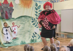 Teatr "Alicja w Krainie Czarów"