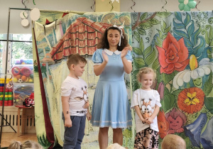 Teatr "Alicja w Krainie Czarów"