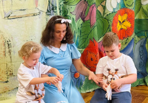Teatr "Alicja w Krainie Czarów"