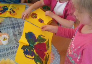 barwne motyle - prace dzieci