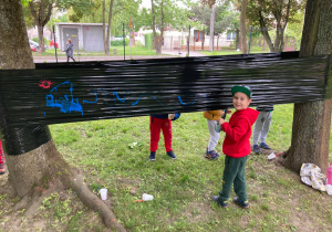 Malowanie na folii w ogrodzie przedszkolnym